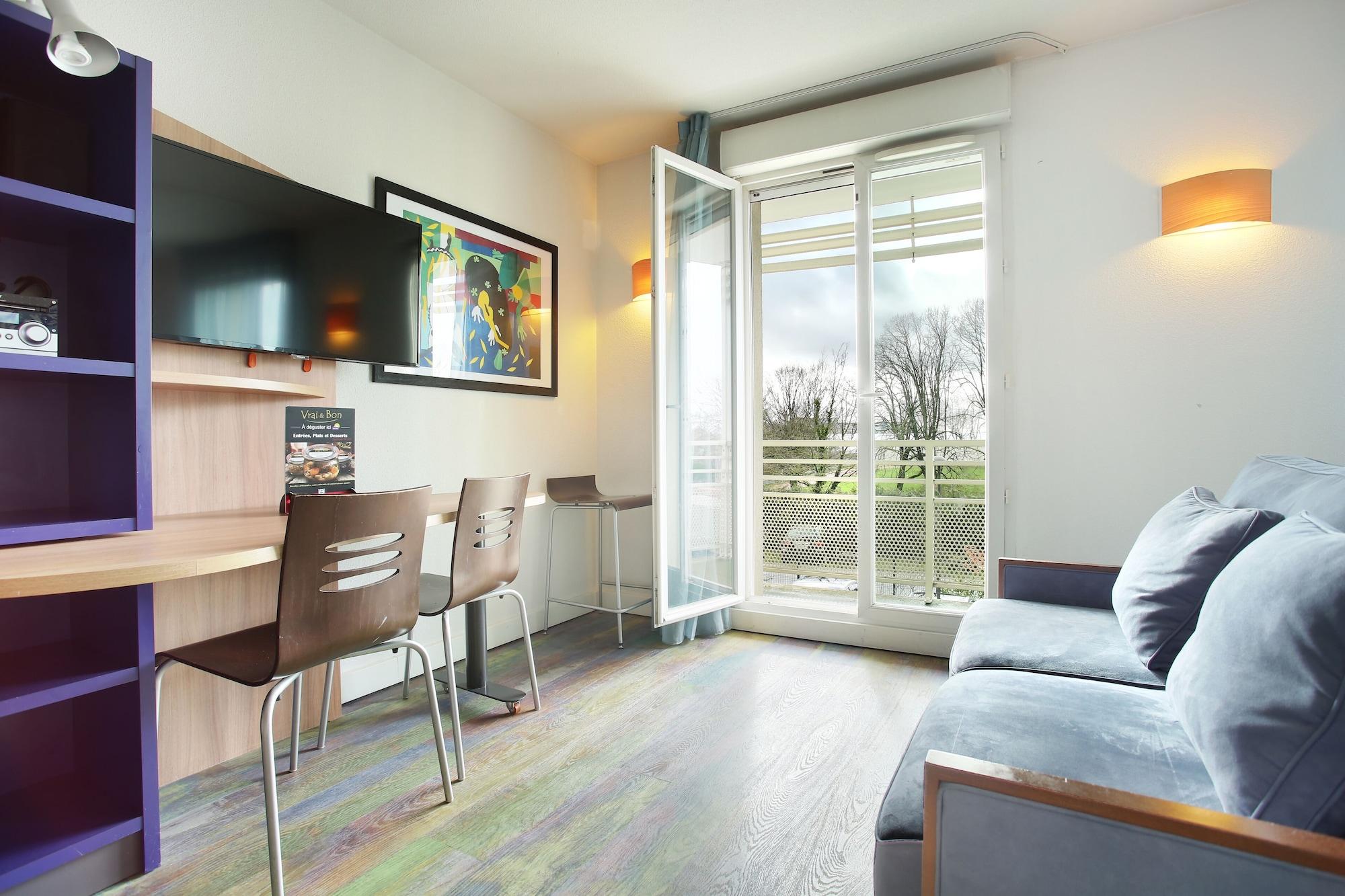 Suite-Home Orleans-Саран Экстерьер фото
