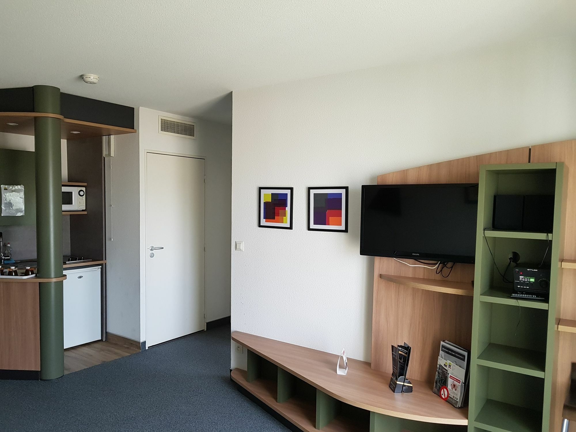 Suite-Home Orleans-Саран Экстерьер фото