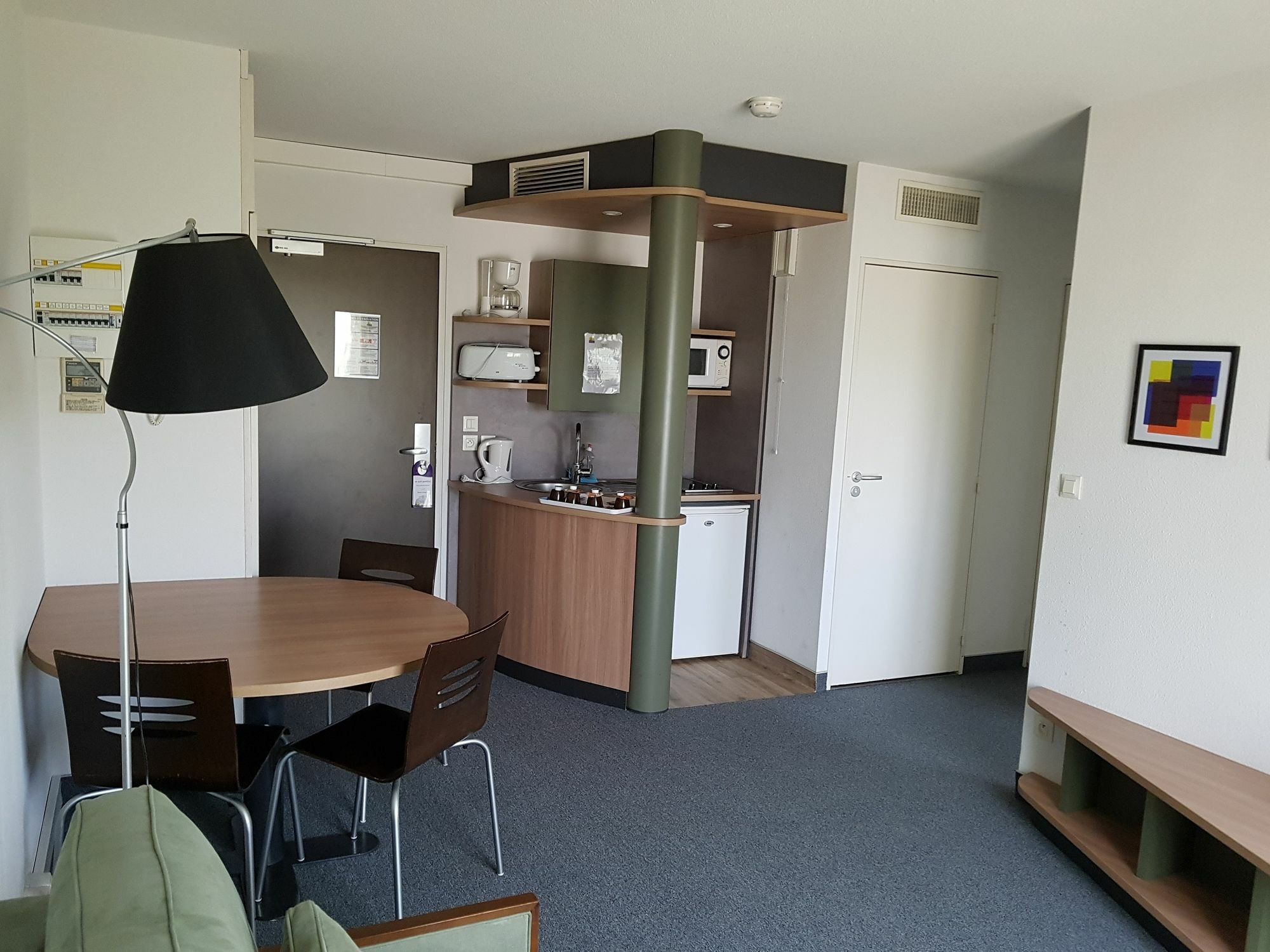 Suite-Home Orleans-Саран Экстерьер фото